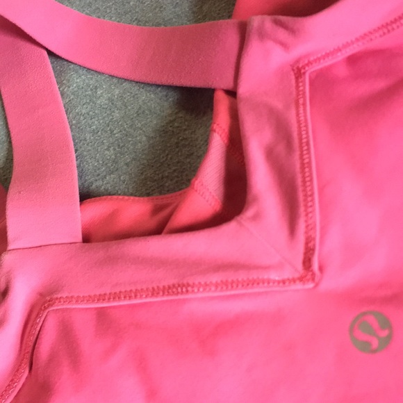 LULULEMON size 4 criss cross top - Picture 4 of 4